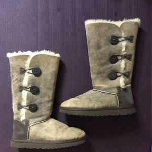 Ugg- brown, fuzzy lined, leather